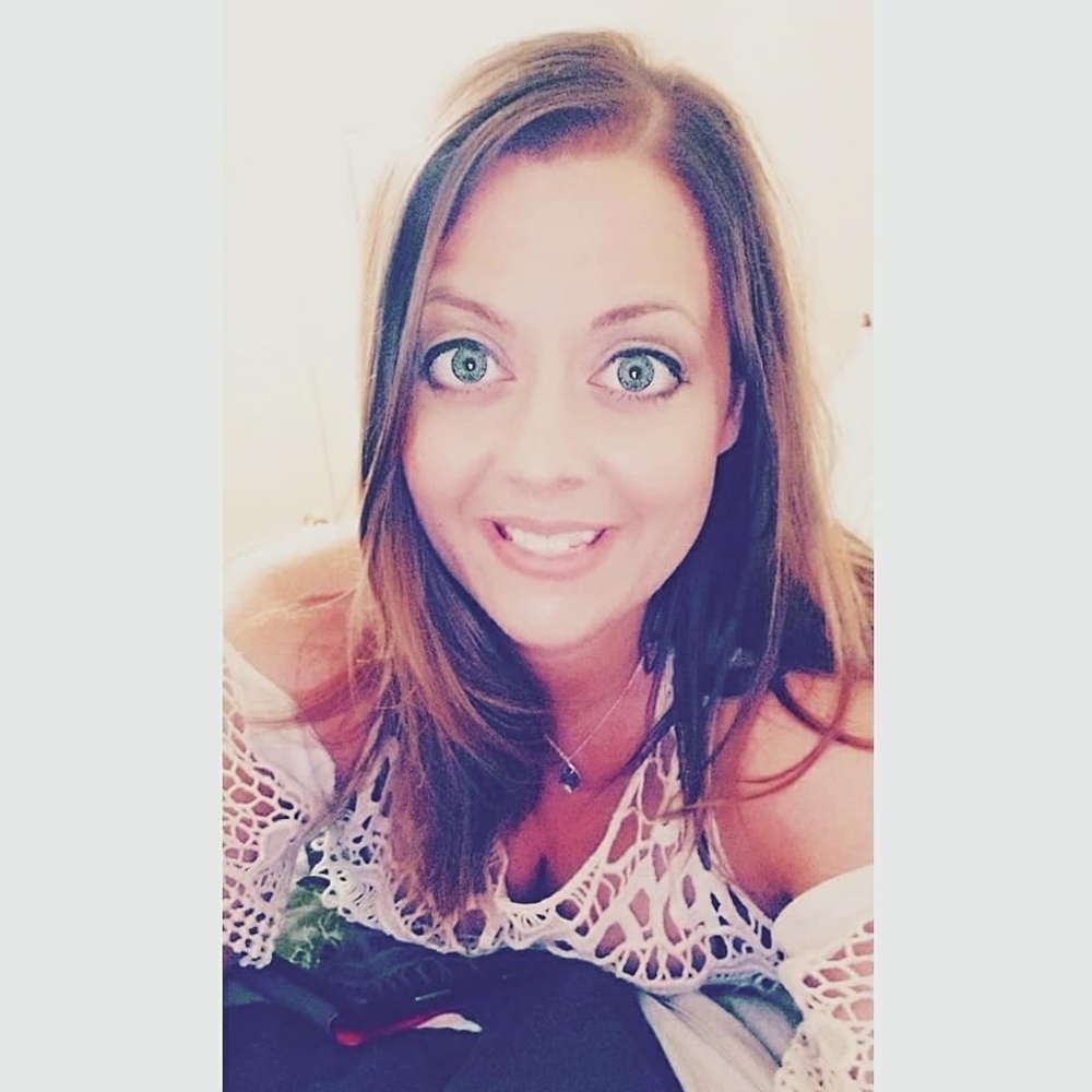 Meet your Posher, Becca